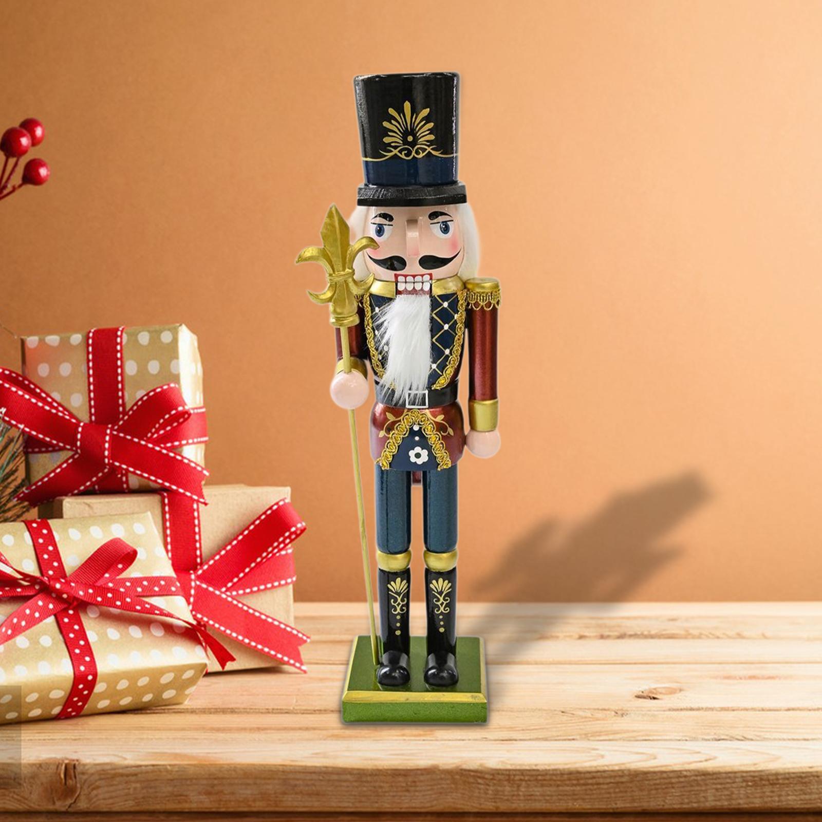Nutcracker Figurine - تمثال خشبي على شكل كسارة البندق