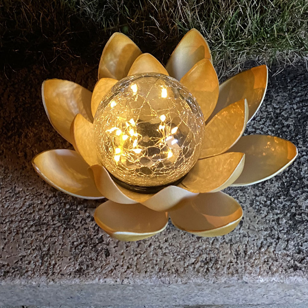 Christmas Lights Outdoor - أضواء شمسية للحديقة على شكل لوتس