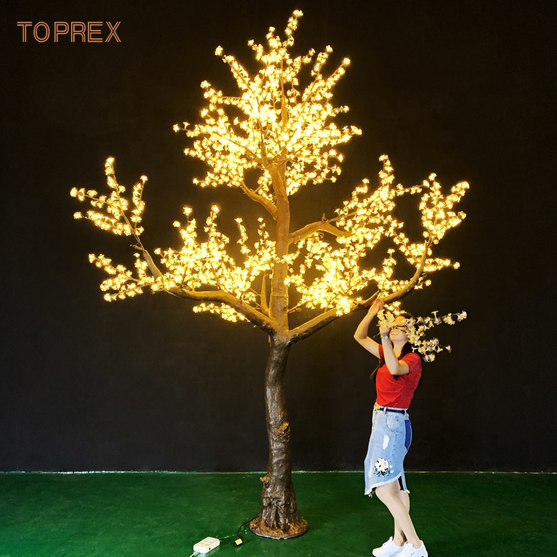 شجرة كرز اصطناعية مضيئة بتقنية - مراجعة Christmas Tree Artificial وسعره