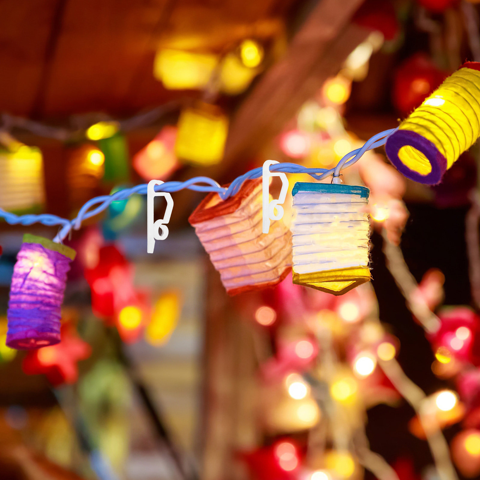 50 قطعة مشابك إضاءة خارجية بلا - مراجعة Christmas Lights Outdoor وسعره