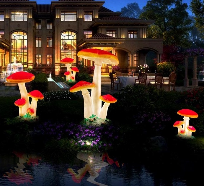 تمثال فطر محاكي بالحجم الطبيعي - مراجعة Christmas Lights Outdoor وسعره